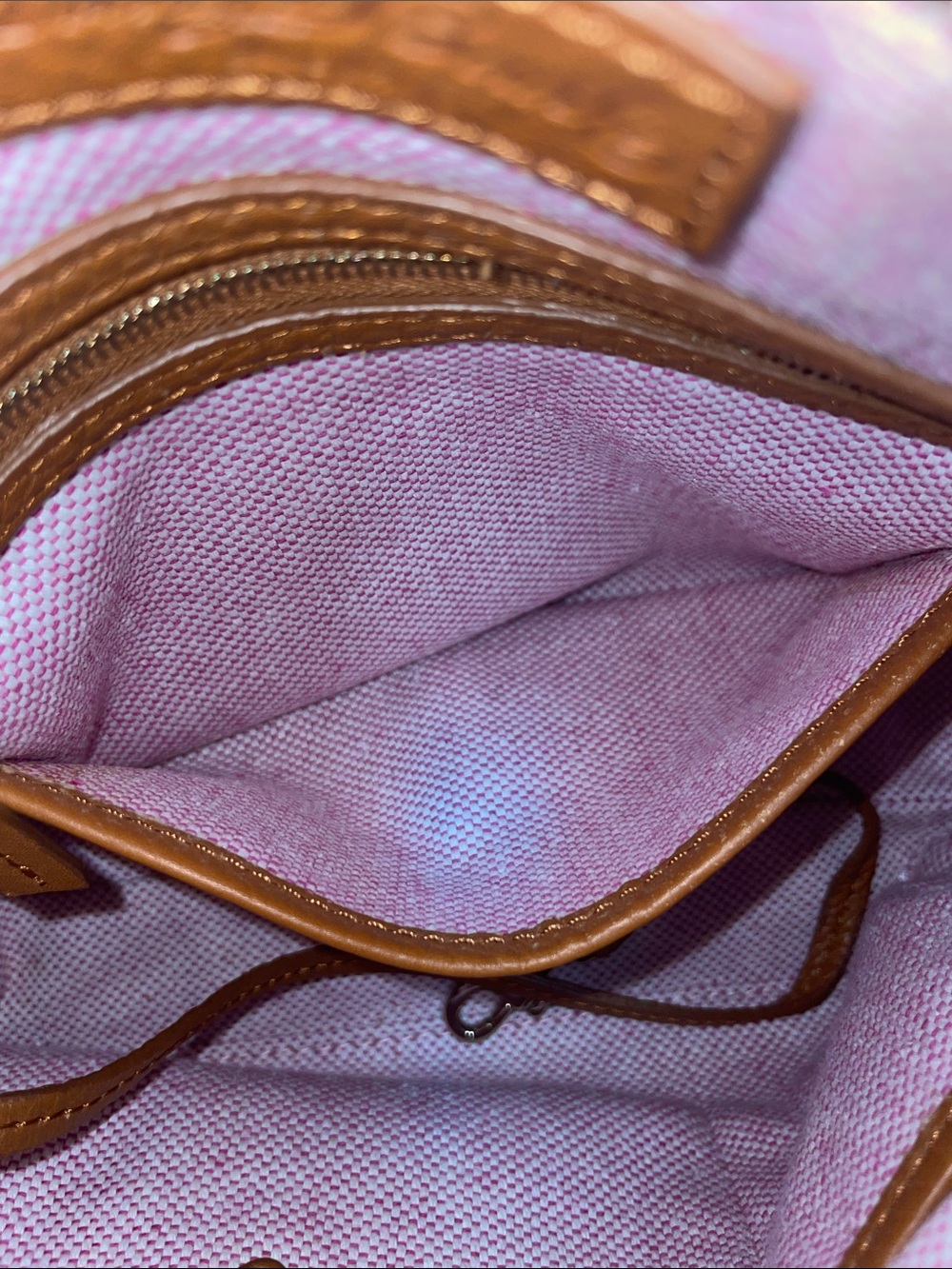 Dooney & Bourke ‘Dillen’ Satchel - Picture 14 of 15